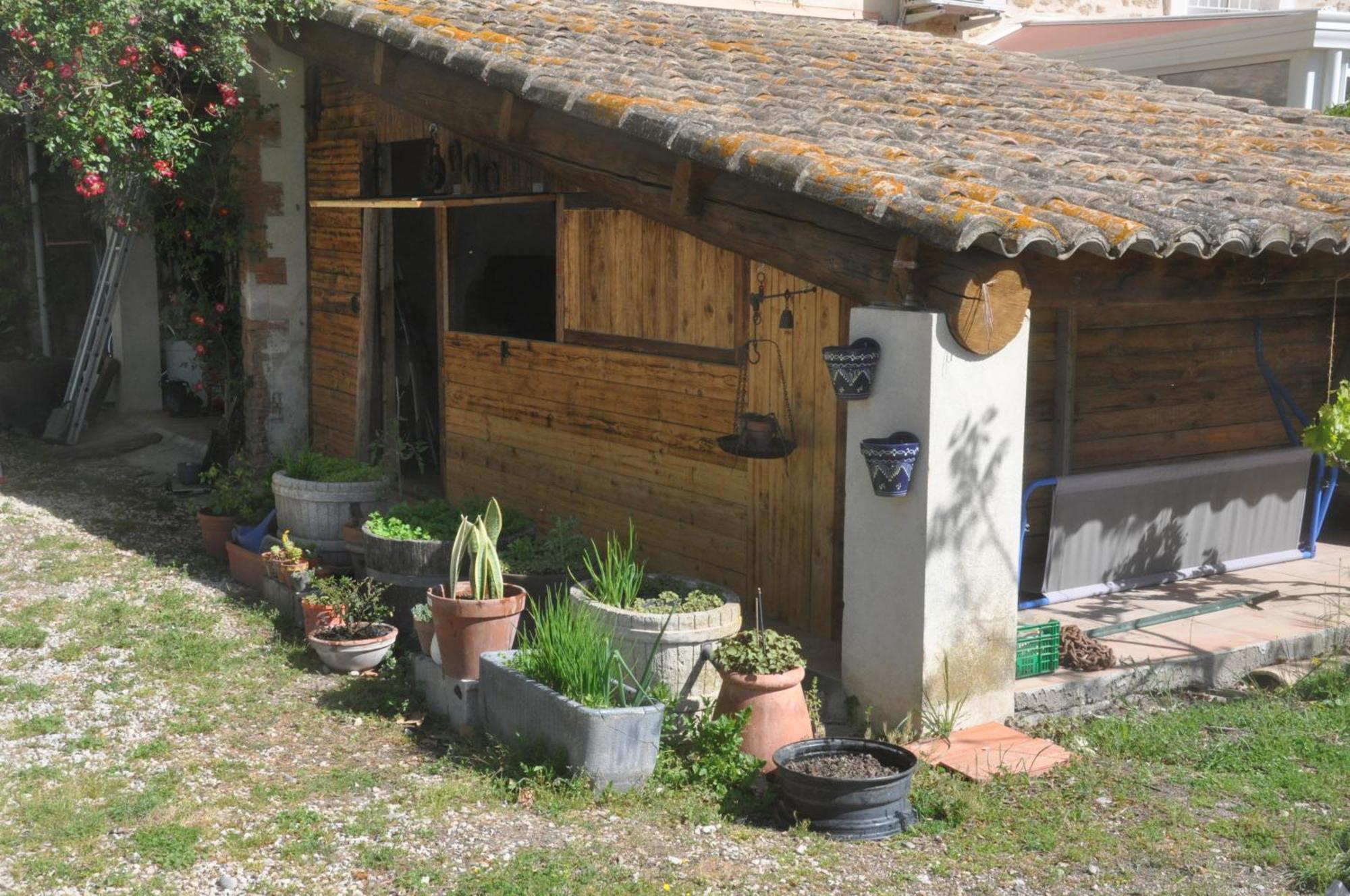 La Ferme De Tonton Jules 2 Hotel Entraigues-sur-la-Sorgue Екстериор снимка