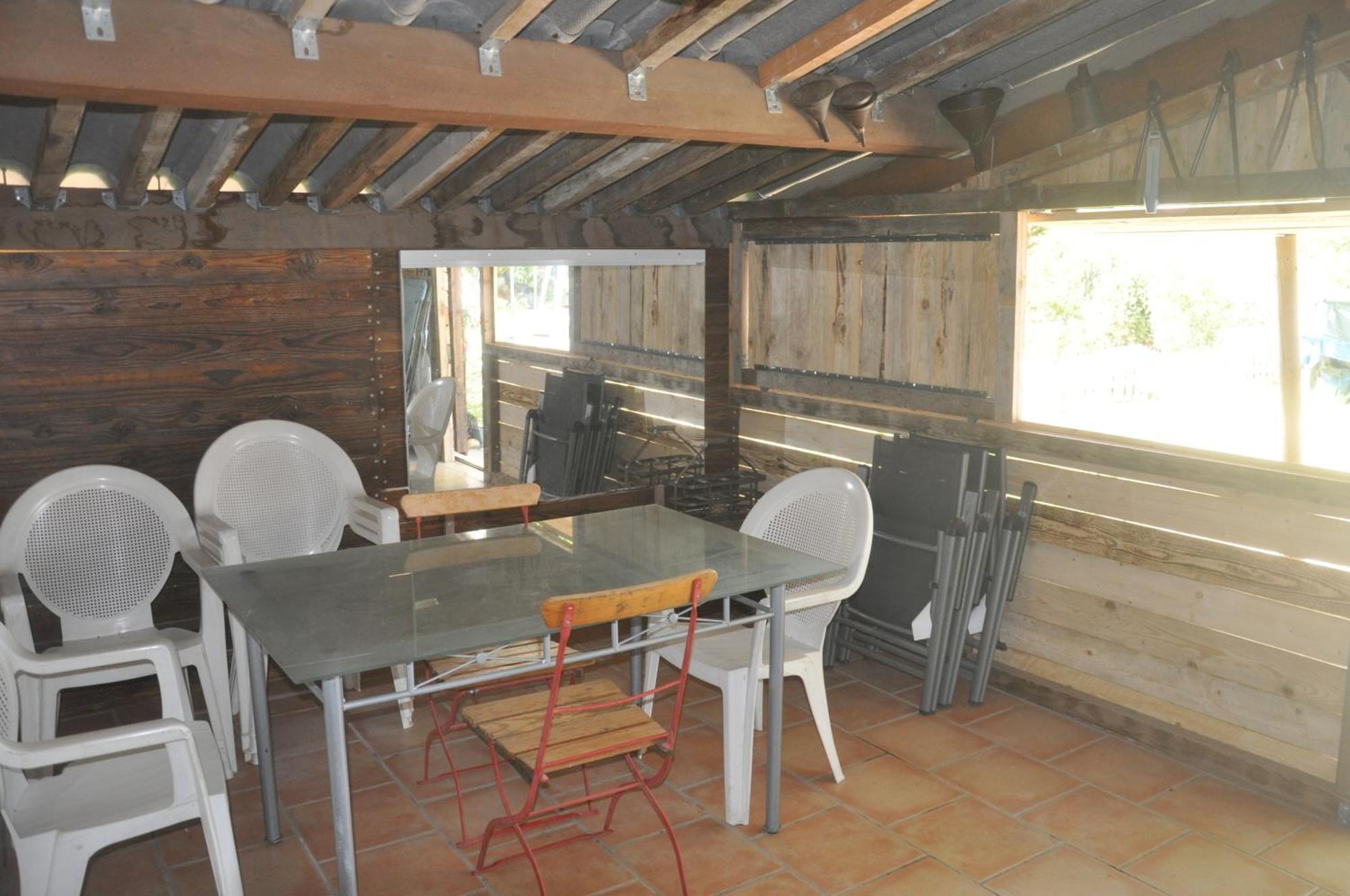 La Ferme De Tonton Jules 2 Hotel Entraigues-sur-la-Sorgue Екстериор снимка